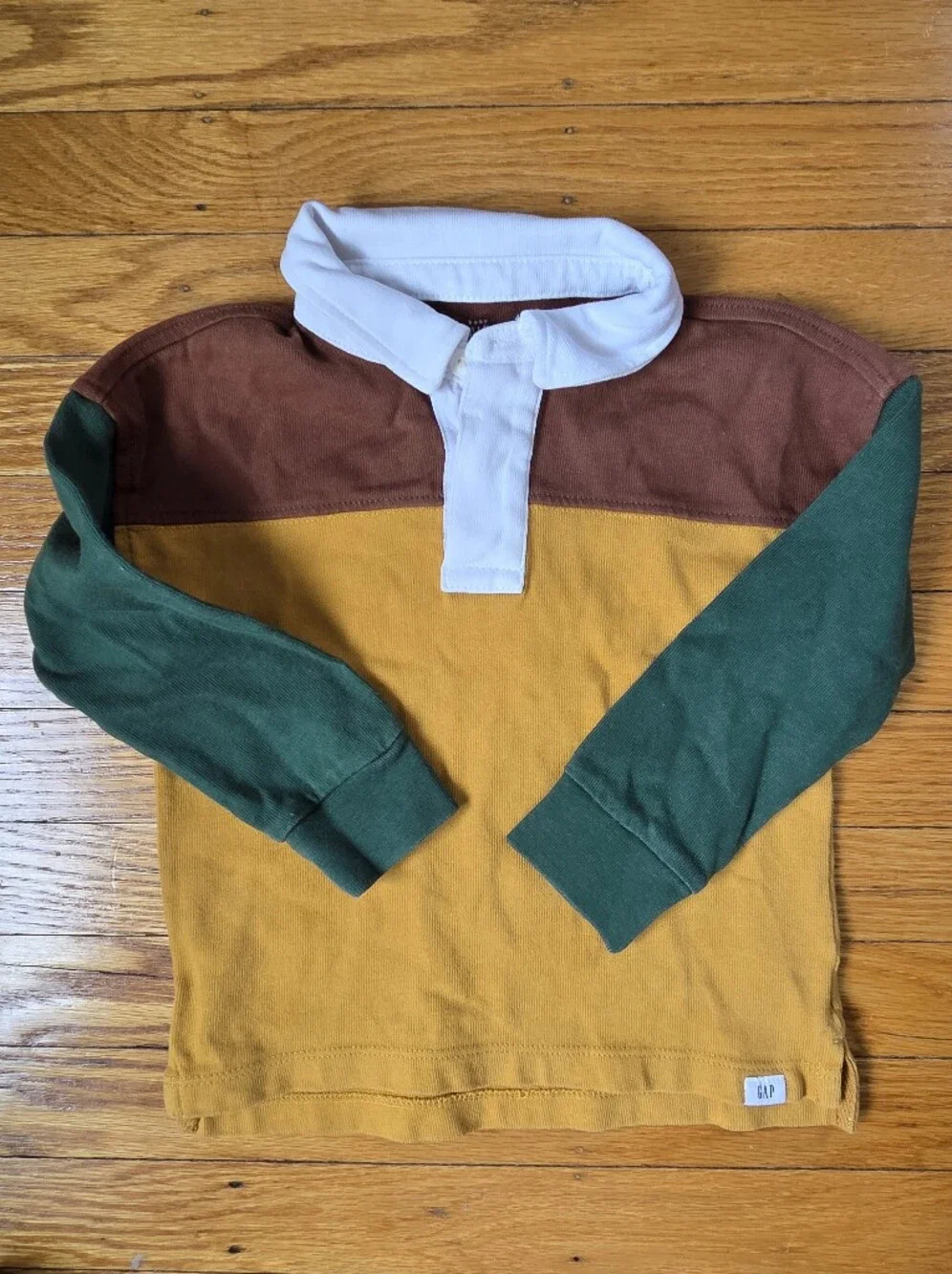 GAP Colorblock Collared Rugby T-shirt in Mustard, Brown & Green